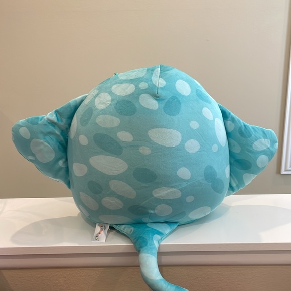 NWT 14” Maggie the Stingray Squishmallow - Picture 3 of 5